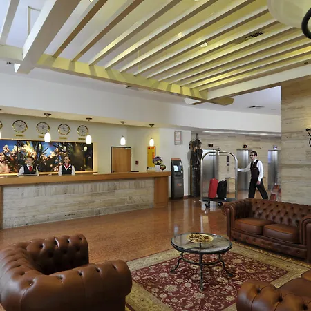 Rogner 5* Tirana
