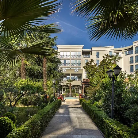 Rogner 5* Tirana