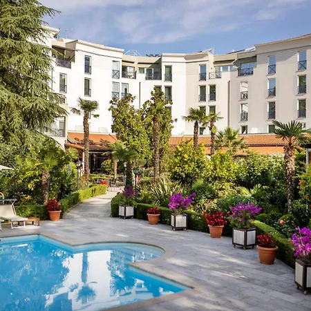 Rogner 5* Tirana
