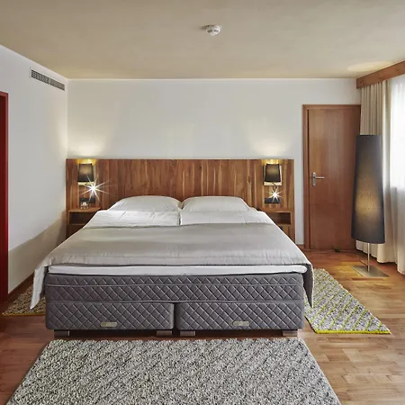 Rogner 5* Τίρανα