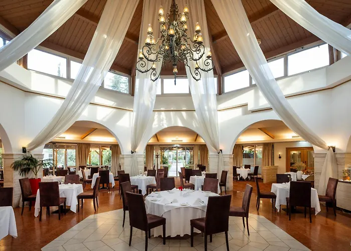 罗格纳地拉那酒店 酒店