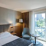 Rogner 5* Tirana